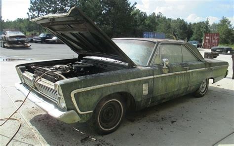 033119 1966 Plymouth Fury III 2 Barn Finds