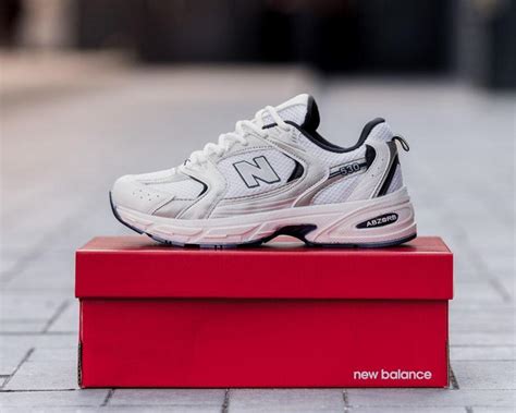 Чоловічі кросівки new balance чоловічі кросівки new balance 530 ...