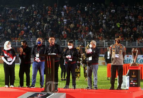 Final Piala Presiden Borneo Fc Samarinda Vs Arema Fc Foto