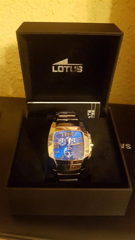 Montre Lotus Shiny Chrono Bleu Electrique Amazon Fr Mode