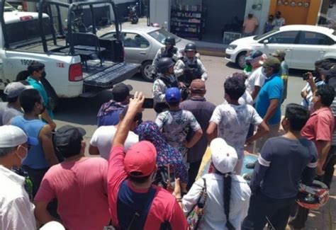 Habitantes De Tezonapa Denuncian Supuestos Abusos De La Policía Estatal