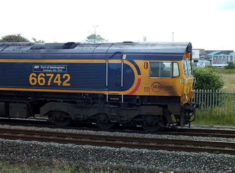 Gbrf Class 66 Gbrf Class 66 Diesel Locomotive 66742 Apb P Flickr