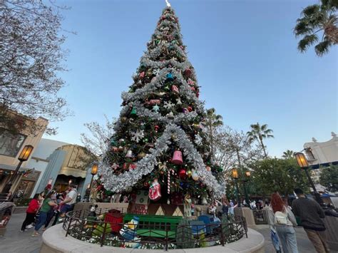 Christmas At Disneyland 2022 What S New In Anaheim WDW Magazine