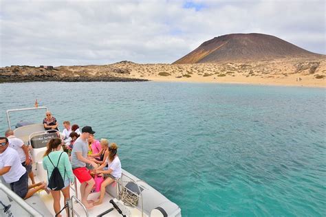 Excursión a la Graciosa desde Lanzarote Hellotickets