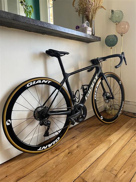 Giant TCR Advanced Pro Disc Ultegra Di2 Used In M Buycycle Atelier