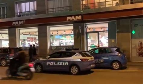 Rapinano supermercato in via Marconi arrestati éTV Rete 7