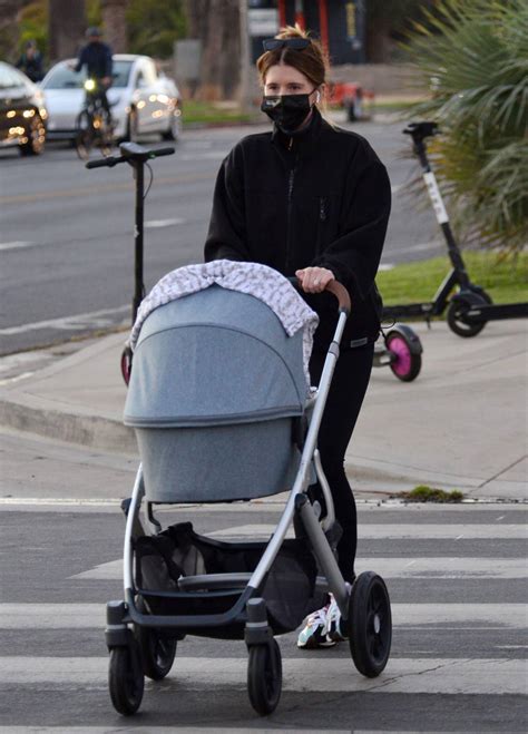 Katherine Schwarzenegger – Takes her daughter Lyla Maria Pratt for a ...