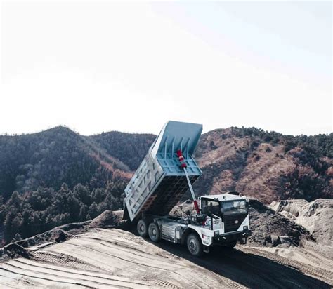 Electric Energy Know How Nude Packing Used Dump Truck With Gcc Truck And Coal