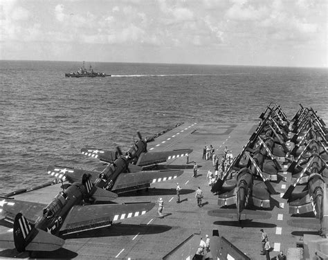 Asisbiz Vought F4U 4 Corsairs VF 89 And SB2C 5 Helldiver VB 89 Aboard