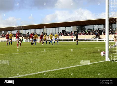 Melissa Johnson Bristol City Hi Res Stock Photography And Images Alamy