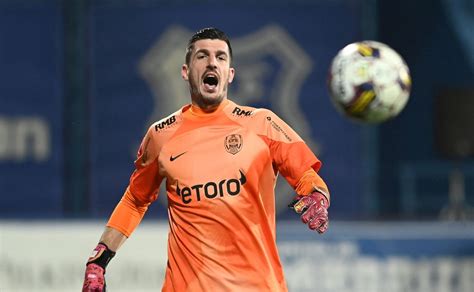 O echipă din Serie A a venit în România după Simone Scuffet de la CFR