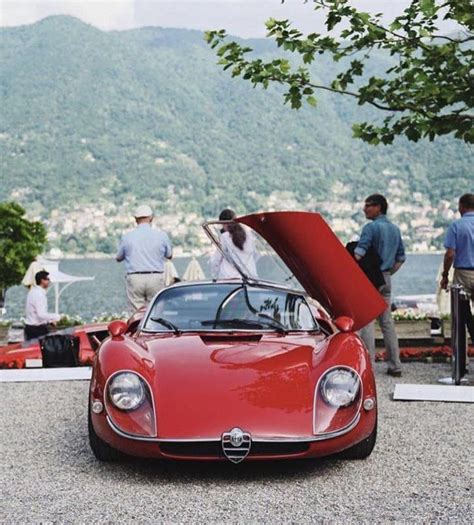 Alfa Romeo Tipo 33 Stradale : r/carporn