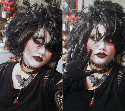 ĦΔŇŇΔβΔŁ ΜΔŘƗ€ ️happy World Goth Day 2019 Makeup Look And Cemetery