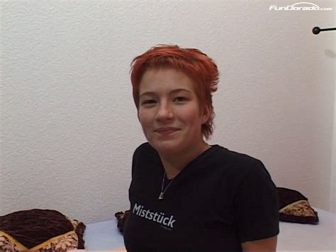 Rothaarige Fingert Sich In Berlin Free Porn De Xhamster Xhamster