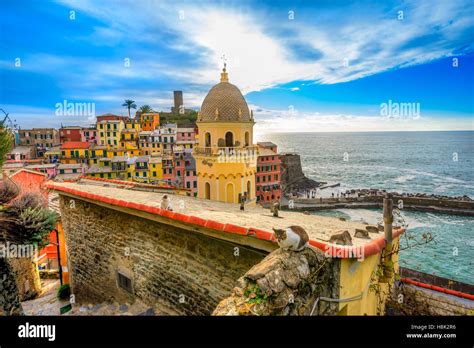 Vernazza Fishing Village Seascape In Five Lands Cinque Terre National