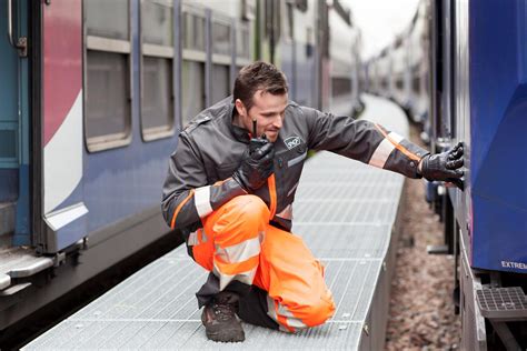 Offre Emploi Cdi Charg Ou Charg E De La Relation Clients En Gare Melun