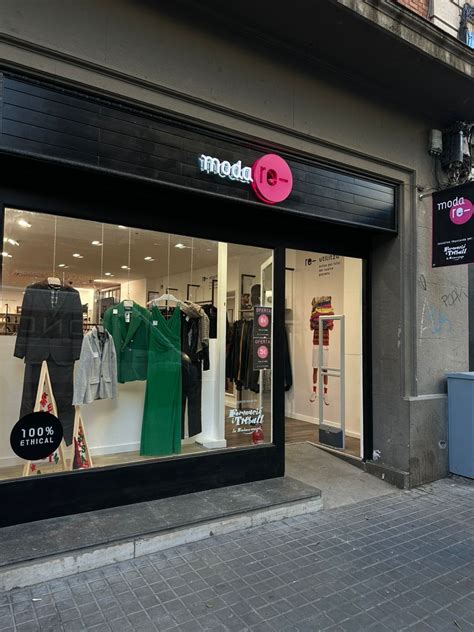 La Fundaci N Formaci I Treball Abre La Segunda Tienda Moda Re De