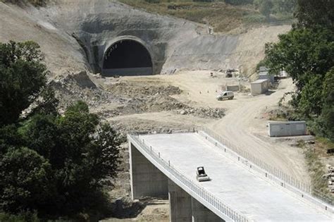 Rail Press News Adif para las obras de los túneles para el AVE y