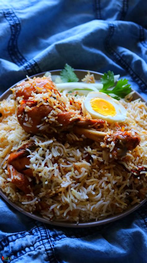 Kolkata style Chicken Biriyani চকন বরয়ন Spicy World Simple