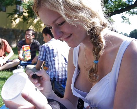 Cleavages Downblouses Nipples Voyeur 01 Porn Pictures XXX Photos Sex Images 2146354 PICTOA