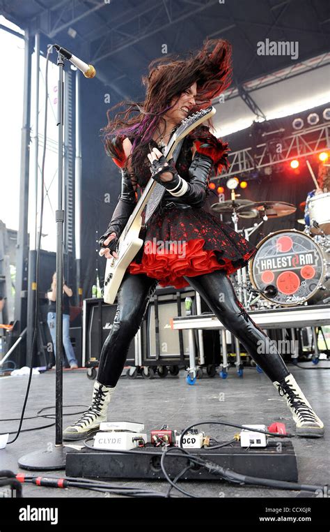 May Columbus Ohio Usa Singer Guitarist Lzzy Hale Of