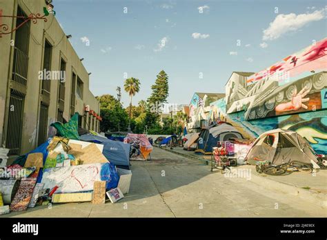 Venice Beach California Usa Nov 2021 Homeless Encampments On The Venice Beach Ocean Front