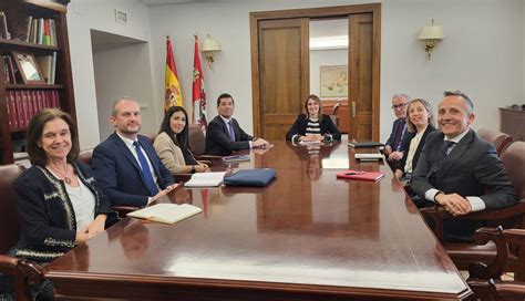 Execyl Y La Consejer A De Educaci N Abordan Los Retos Para Retener Y