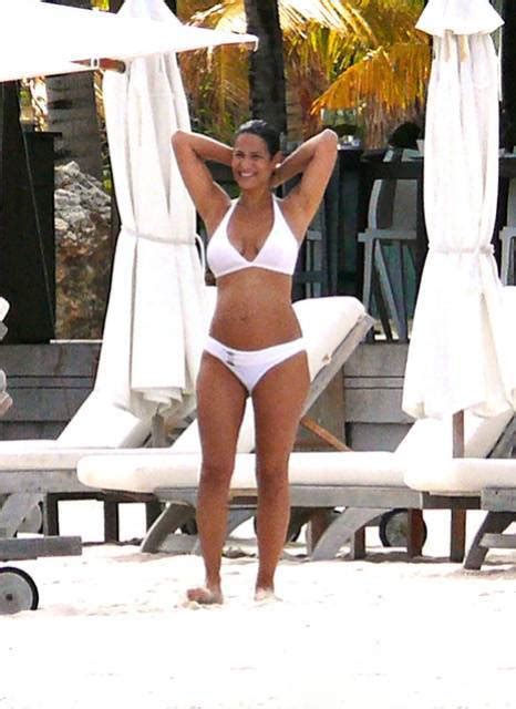 Naked Elisa Tovati Added 07 19 2016 By Jyvvincent