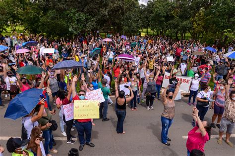 Servidores De Mais De Unidades Paralisam Atividades Educacionais Em