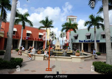Miromar Outlets shopping Mall Naples Florida outside shopping district ...
