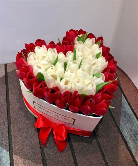 Pin De 🌹karinkа 🌹 En Мир цветов Arreglos Con Tulipanes Arreglos De Flores Tropicales