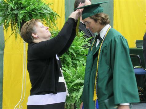 Metro East Lutheran High School Graduation Photos