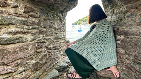 Ravelry Reading Shawl Pattern By Ophelia Talks