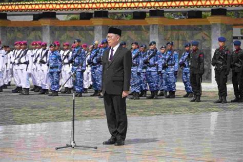 Sekdaprov Pimpin Upacara Ziarah Dan Tabur Bunga Di Tmp Provinsi Lampung