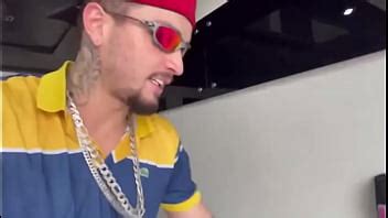 Eu E Meu Amigo Da Favela Arrombando Um Gordinho XVIDEOS