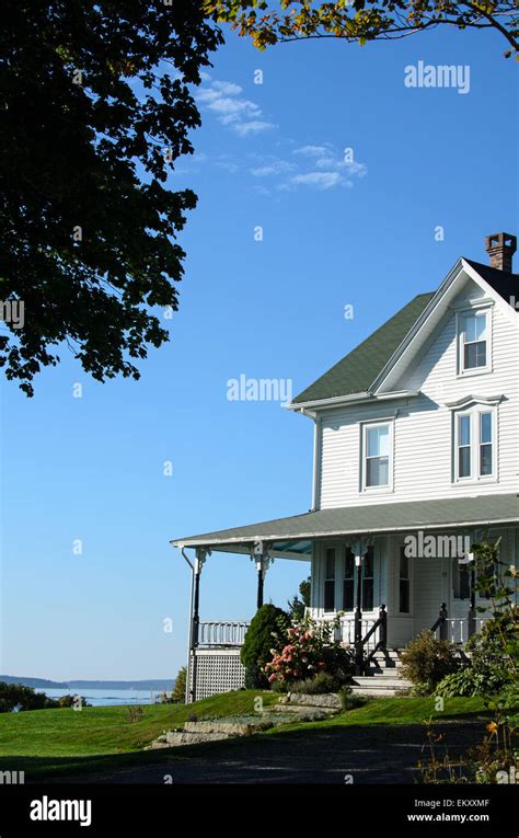 Maine Farmhouse Hi Res Stock Photography And Images Alamy