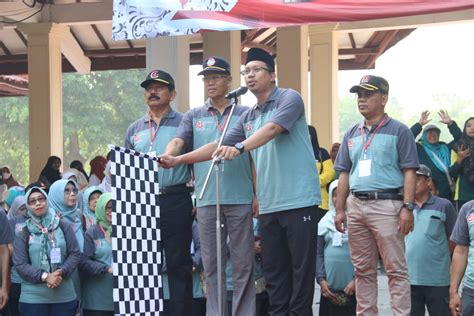 Puncak Peringatan Hgn Tahun Dan Hut Pgri Ke Gus Muhdlor Guru