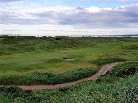 Scotland: Royal Aberdeen: Balgownie Links - Big Ball First