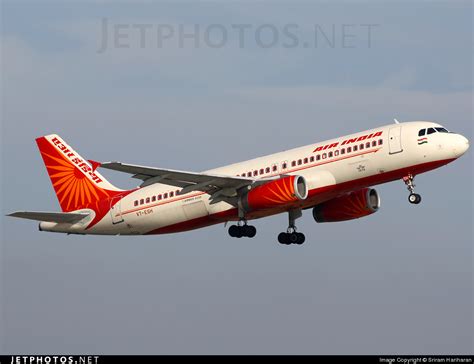 VT ESH Airbus A320 231 Indian Airlines Sriram Hariharan JetPhotos