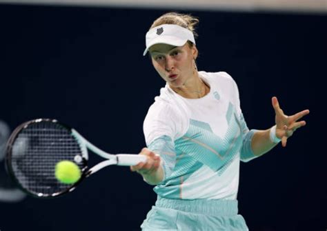 Samsonova Fights Into Abu Dhabi Final vs. Bencic - Tennis Now