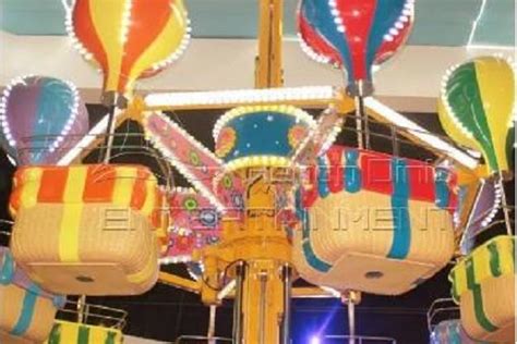 Samba Tower Thrill Ride Families Balloon Cabins Self Control