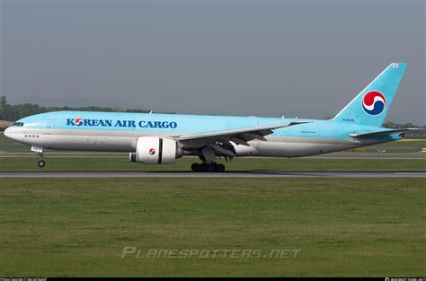 HL8046 Korean Air Lines Boeing 777 FB5 Photo By Marcel Rudolf ID