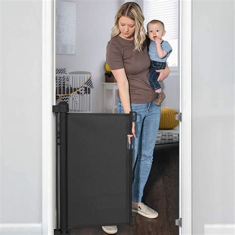 Yoofor Retractable Baby Gate Extra Wide Safety Kids Or Pets Gate 33