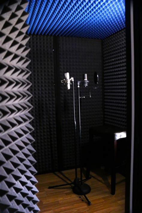 The Roomy 6x6 Black And Light Blue Lavocalbooths Vocalbooth