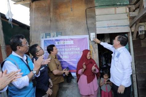 4 500 Rumah Tangga Miskin Di Sumut Dapat Bantuan Pemasangan Listrik Gratis