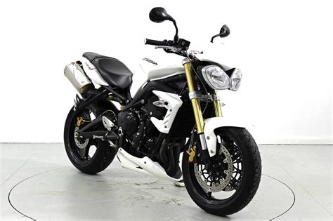 Triumph Street Triple Naked Bike Moto Center Winterthur