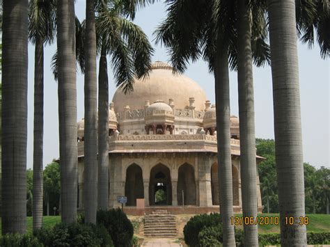 Chasing History: Tomb of Muhammad Shah