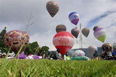 Berita Harian Festival Balon Udara Obelix Village Terbaru Hari Ini