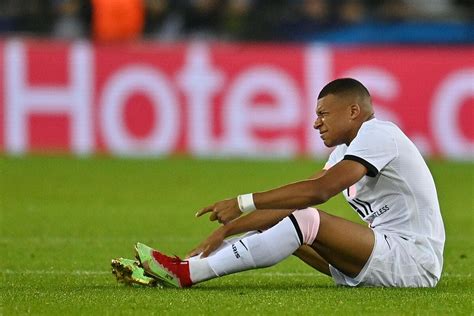 Foot Psg Psg Des Nouvelles De La Blessure De Mbappé Foot 01