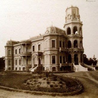 El Palacio Ortiz Basualdo En El Antiguo Pueblo De Flores Palacios